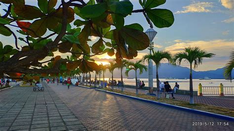 Puerto Princesa City Baywalk Park: All You Need to .